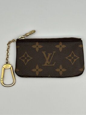 Pre-Loved Louis Vuitton Monogram Canvas Keychain Pouch